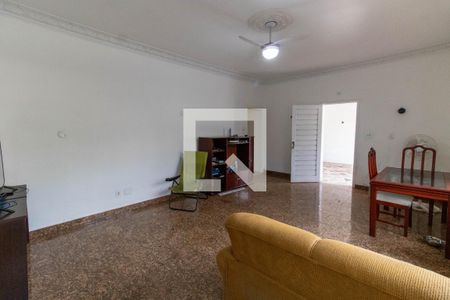 Sala de casa à venda com 6 quartos, 262m² em Santa Rosa, Niterói