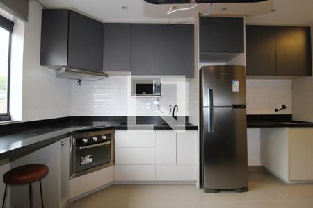 Cozinha e Área de Serviço de kitnet/studio para alugar com 1 quarto, 25m² em Indianópolis, São Paulo