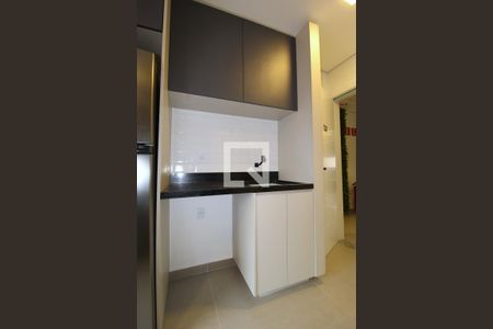 Cozinha e Área de Serviço de kitnet/studio para alugar com 1 quarto, 25m² em Indianópolis, São Paulo