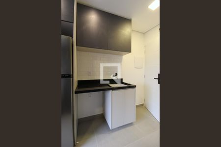 Cozinha e Área de Serviço de kitnet/studio para alugar com 1 quarto, 27m² em Indianópolis, São Paulo