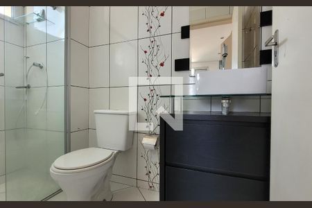 Banheiro da suíte de apartamento à venda com 2 quartos, 62m² em Utinga, Santo André