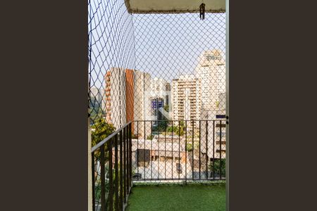 Varanda - Sala de apartamento para alugar com 3 quartos, 72m² em Jardim Londrina, São Paulo