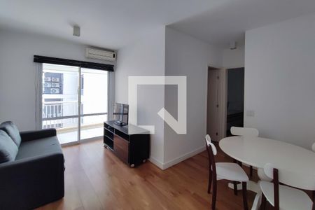 Sala de apartamento para alugar com 2 quartos, 54m² em Centro, Campinas