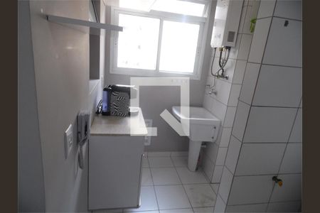 Apartamento à venda com 2 quartos, 56m² em Umuarama, Osasco