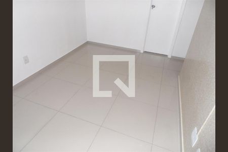 Apartamento à venda com 2 quartos, 56m² em Umuarama, Osasco