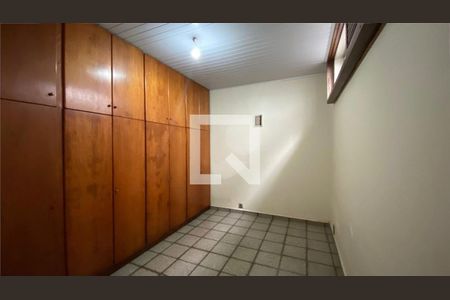 Casa à venda com 3 quartos, 100m² em Vila Ipojuca, São Paulo