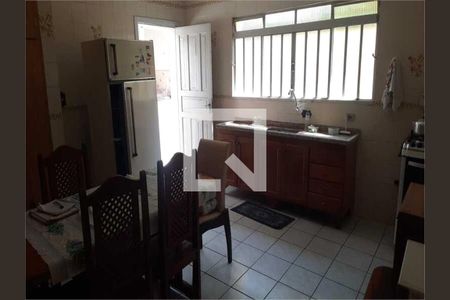 Casa à venda com 3 quartos, 151m² em Santa Terezinha, Santo André