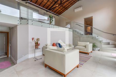 Casa à venda com 4 quartos, 405m² em Santo Amaro, São Paulo