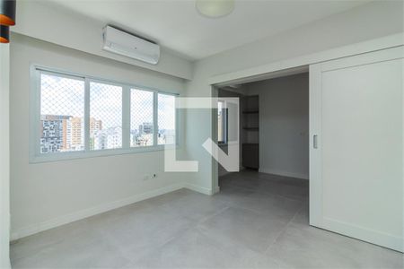 Apartamento à venda com 3 quartos, 131m² em Pinheiros, São Paulo