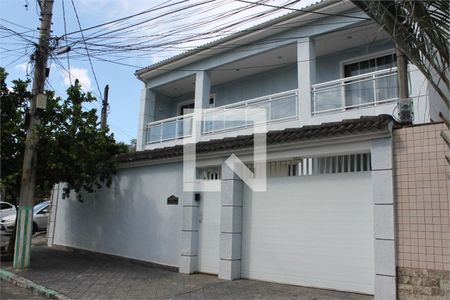 Casa à venda com 4 quartos, 240m² em Vila Kosmos, Rio de Janeiro