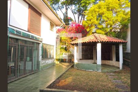 Casa à venda com 4 quartos, 420m² em Jardim dos Estados, São Paulo