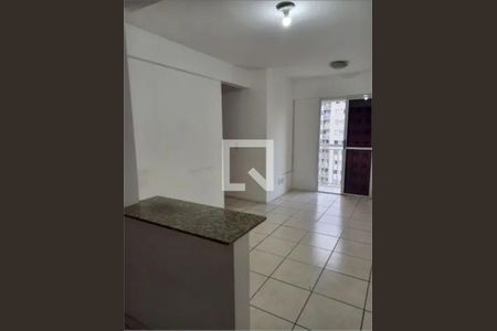 Apartamento à venda com 3 quartos, 60m² em Del Castilho, Rio de Janeiro