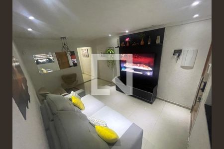 Casa à venda com 2 quartos, 80m² em Carandiru, São Paulo