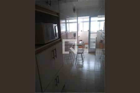 Apartamento à venda com 3 quartos, 140m² em Vila Azevedo, São Paulo