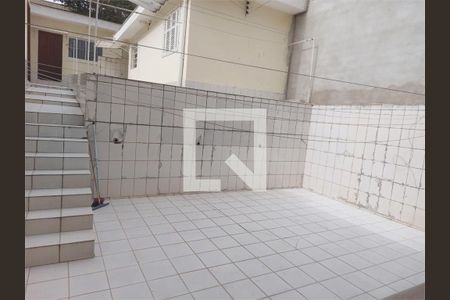 Casa à venda com 4 quartos, 243m² em Utinga, Santo André