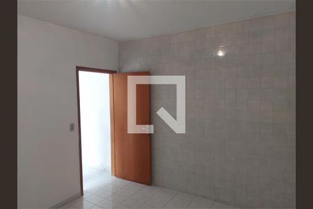 Casa à venda com 4 quartos, 243m² em Utinga, Santo André