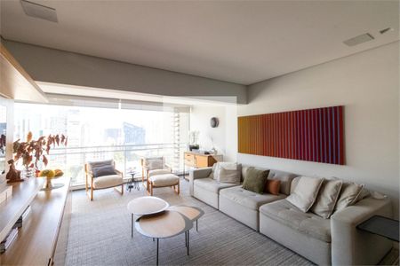 Apartamento à venda com 2 quartos, 133m² em Itaim Bibi, São Paulo