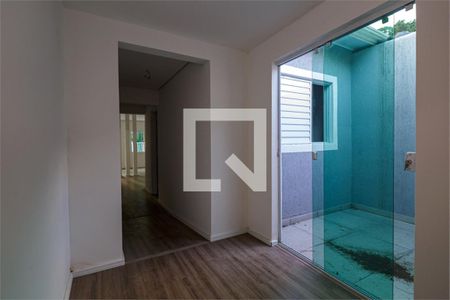 Casa à venda com 3 quartos, 105m² em Jardim Marajoara, São Paulo