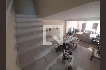 Casa à venda com 3 quartos, 128m² em Jaguaribe, Osasco