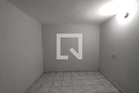 Dormitório de kitnet/studio para alugar com 1 quarto, 25m² em Antonio Marincek, Ribeirão Preto