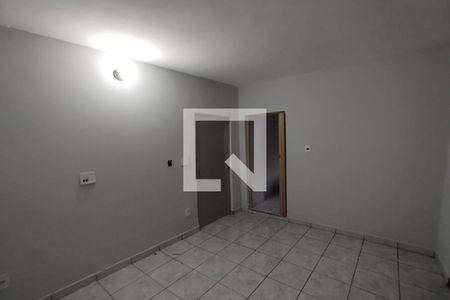 Dormitório de kitnet/studio para alugar com 1 quarto, 25m² em Antonio Marincek, Ribeirão Preto