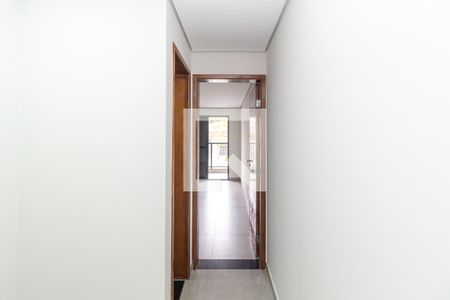 Corredor de casa para alugar com 3 quartos, 137m² em Vila Santa Isabel, São Paulo