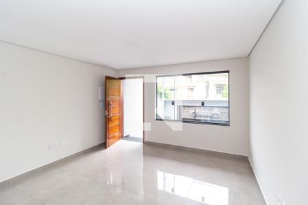 Sala de casa para alugar com 3 quartos, 137m² em Vila Santa Isabel, São Paulo