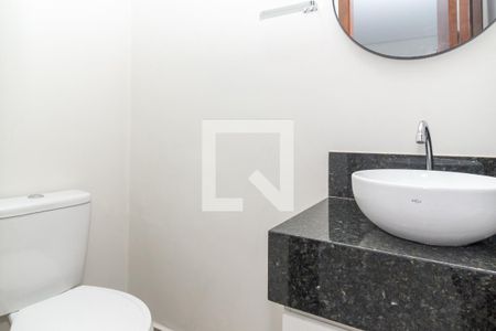 Lavabo de casa para alugar com 3 quartos, 137m² em Vila Santa Isabel, São Paulo