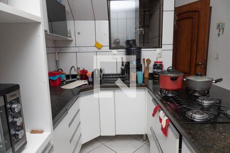 Cozinha 1 de casa à venda com 3 quartos, 423m² em Campanário, Diadema