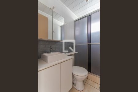 Banheiro de apartamento para alugar com 1 quarto, 40m² em Morro Santana, Porto Alegre