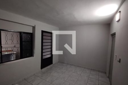 Sala - Dormitório de kitnet/studio para alugar com 1 quarto, 25m² em Antonio Marincek, Ribeirão Preto