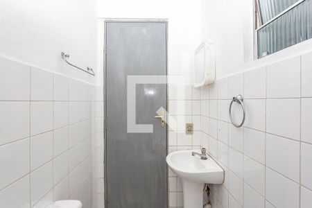 Banheiro de casa para alugar com 1 quarto, 50m² em Vila das Merces, São Paulo