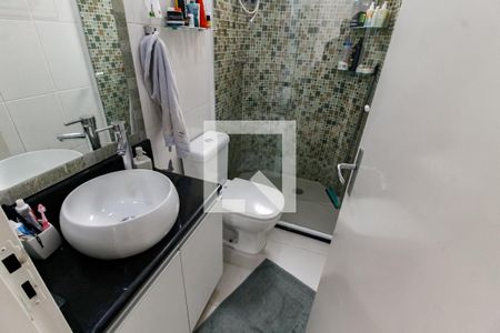 Banheiro de apartamento à venda com 3 quartos, 57m² em Jardim Caboré, São Paulo