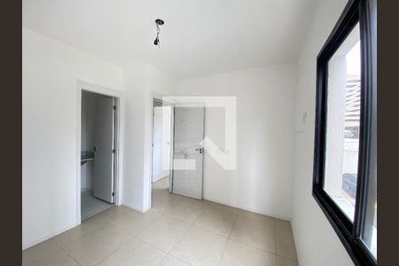 Quarto 1 de apartamento para alugar com 3 quartos, 64m² em Del Castilho, Rio de Janeiro