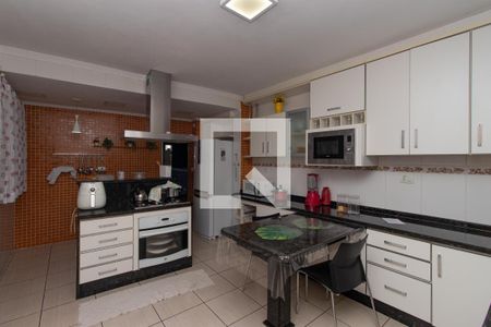 Cozinha de apartamento à venda com 2 quartos, 110m² em Vila Maria Alta, São Paulo