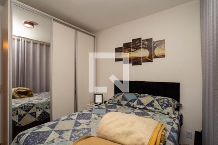 Quarto de apartamento à venda com 1 quarto, 29m² em Jardim Santa Clara, Guarulhos