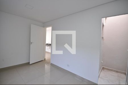 Quarto 1 de casa para alugar com 1 quarto, 30m² em Vila Nova Mazzei, São Paulo