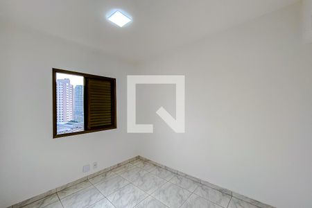 Quarto 1 de apartamento para alugar com 3 quartos, 74m² em Vila Bertioga, São Paulo