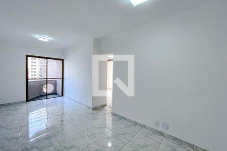 Sala de apartamento à venda com 3 quartos, 74m² em Vila Bertioga, São Paulo