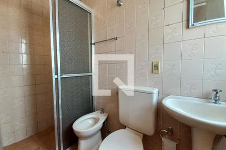 Banheiro de kitnet/studio para alugar com 1 quarto, 44m² em Botafogo, Campinas