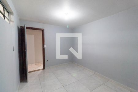 Quarto 1 de casa para alugar com 2 quartos, 120m² em Vila Ponte Rasa, São Paulo