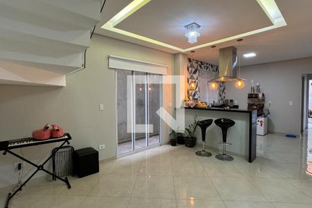 Sala de casa para alugar com 2 quartos, 125m² em Jardim Ana Cristina(votupoca), Barueri