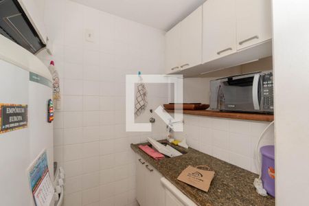 Sala/Cozinha de apartamento à venda com 1 quarto, 54m² em Morro dos Ingleses, São Paulo