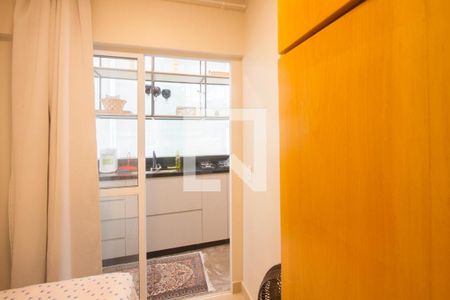 Quarto 2 de apartamento para alugar com 2 quartos, 35m² em Jardim São Luís, São Paulo