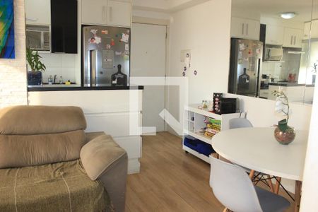 Sala de apartamento para alugar com 3 quartos, 58m² em Jardim Las Vegas, Guarulhos