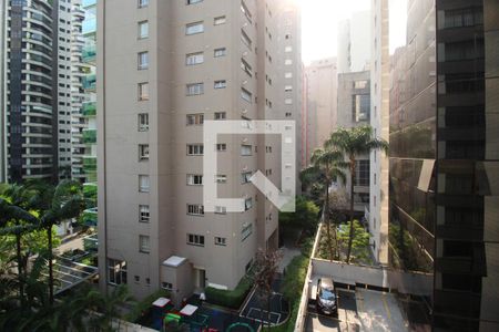 Vista de apartamento à venda com 2 quartos, 134m² em Itaim Bibi, São Paulo