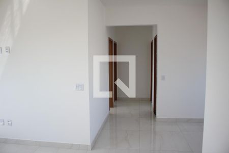 Sala de apartamento à venda com 3 quartos, 95m² em Jardim Industrial, Contagem