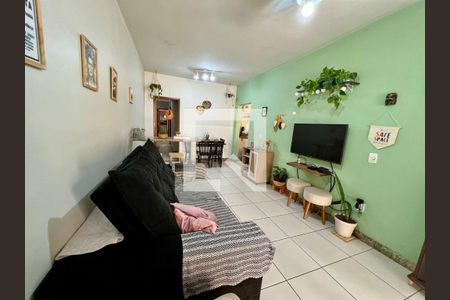 Sala de casa à venda com 4 quartos, 104m² em Planalto, Belo Horizonte