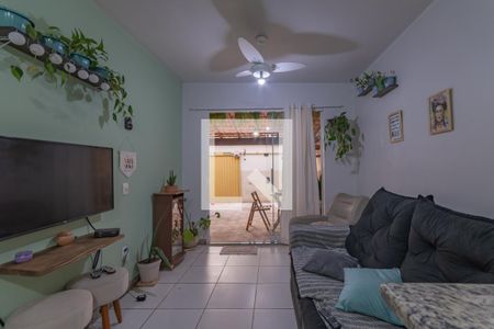 Sala de casa à venda com 4 quartos, 104m² em Planalto, Belo Horizonte