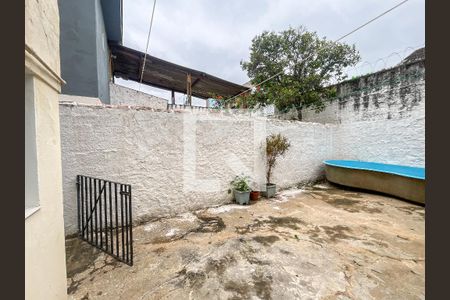 Quintal de casa para alugar com 3 quartos, 100m² em Vila Portuguesa, São Paulo